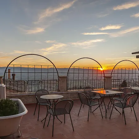 Hotel Sole 2*